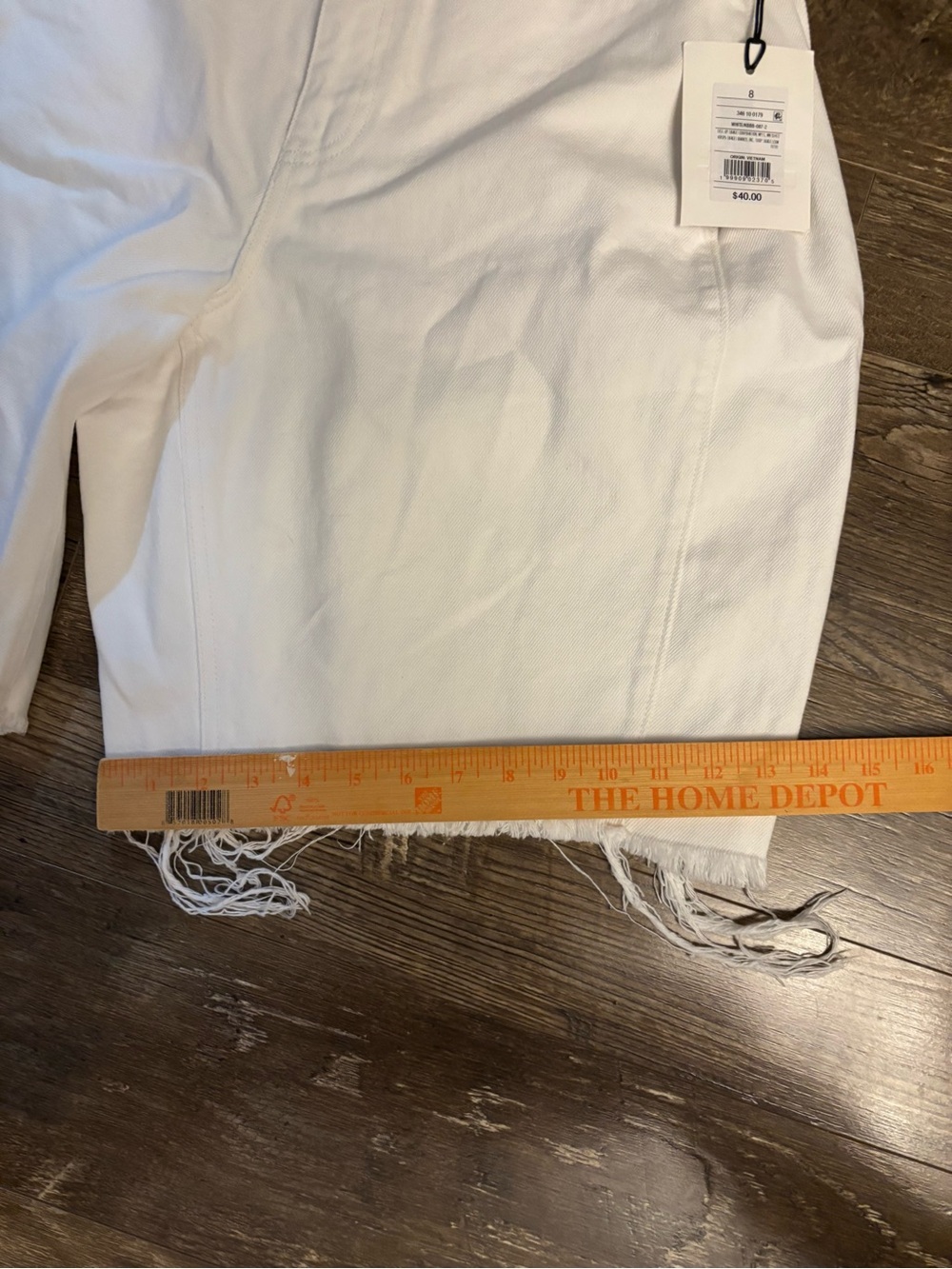 KBB by Kahlana Womens White Frayed Hem Denim Shorts Baggy Barrel Style Sz 8 NWT - Picture 8 of 10